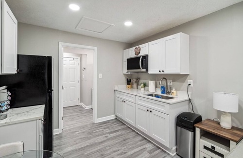 Hanover Apartment | Stylish 1 BD 1 BA Duplex Near Arundel Mills Mall, Live Casino, FT Meade!