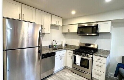 Brookland Apartment | Stylish 1 Bed Near Metro with Free Parking & Family Amenities
