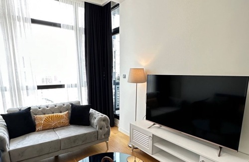 Bagcilar Apartment | Modern 1 BR Apartment with Free Wi-Fi and Child-Friendly Amenities
