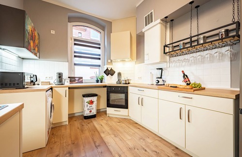 Sudenburg Apartment | Stylish 148sqm apartment for 9 people with 4 bedrooms, 2 parking spaces