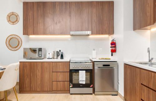 Dubai Apartment | Seaside Getaway at Port De La Mer with Ocean Views
