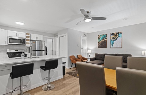 Clarksville Apartment | Trendy 1BR Downtown Evonify with Breakfast Included