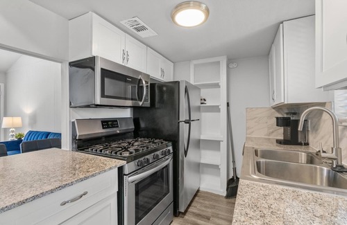 Zilker Apartment | Stylish 1BR Zilker Evonify - Guest Rated 9.4/10