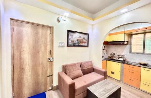 Tollygunge Apartment | Modern 1RK Serviced Apartment with Breakfast & Pet-Friendly