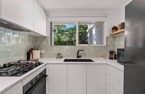 Hyde Park Apartment | Stylish 2-Bed Townhouse in Leafy Hyde Park