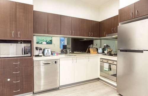 Redfern Apartment | Stylish 2-Bedroom Retreat with Garden Patio & Balcony