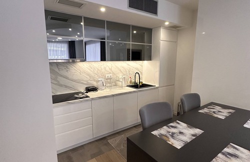 Ilidza Apartment | Stylish Sarajevo Retreat with Panoramic Views & Private Baths