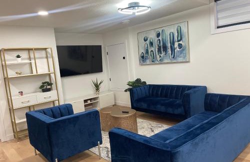Southwest Edmonton Villa | Budget-Friendly 2 Bedroom Suite Near Windermere, Edmonton