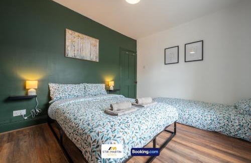 Splott House | Stylish Townhouse with Free Parking - Guest Rated 9.8