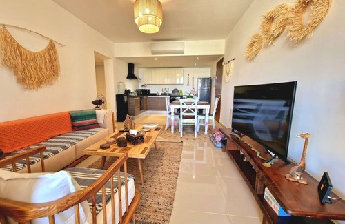 El Gouna Apartment | Elegant 2 BR Unit with Pool in El Gouna, Egypt