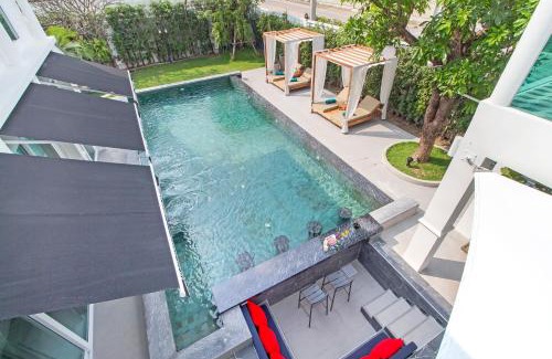 Nong Prue Villa | Elegant Oceanfront 2-Villa Getaway by Hi At Home