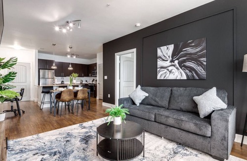 Frisco Apartment | Stylish 2B2B Near Toyota HQ, The Star, Legacy West
