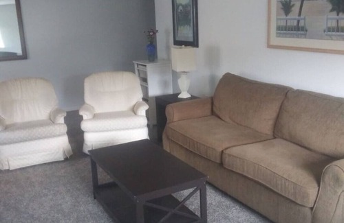 Lincoln Heights House | Modern 2bd Lower Level Apt with Oceanfront Views