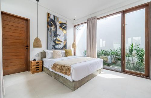 Berawa Villa | Stylish 2BD Villa with Pool in the heart of Canggu
