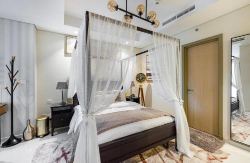 Downtown Dubai House | Elegant 2BR Retreat at Paramount Hotel Midtown, Rated 10/10