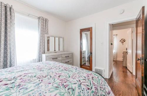 South Bend House | Guest Rated: Impressive 2BR Home Near Notre Dame!