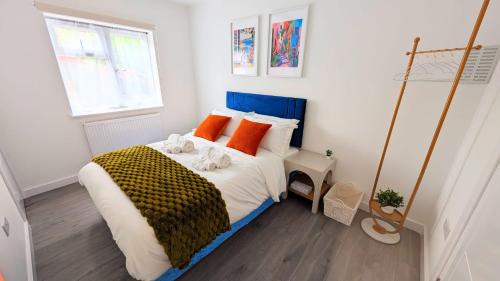 Plumstead Apartment | Stylish 2BR Flat Woolwich London