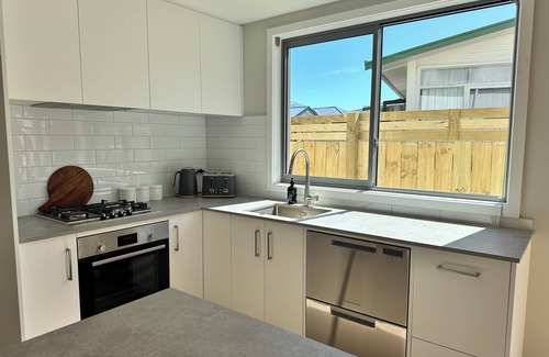 Taradale House | Stylish 3-Bed Home in Taradale