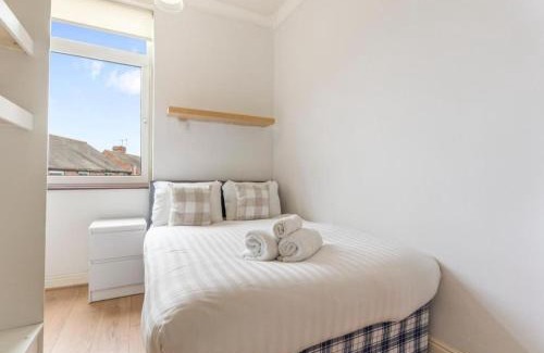 Nottingham House | Stylish 3-Bed Home Near Nottingham City Centre
