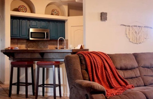 Las Cruces House | Elegant 3-Bed Retreat with Sunset Views and Game Room