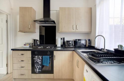 Darlington House | Inviting 3-Bedroom Oasis in Darlington, Guest Rated 8.8/10