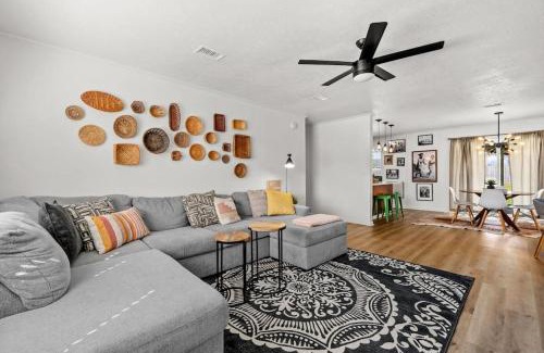 Lynn Haven House | Pet-Friendly 3BR House Near PCB - Rated 10/10 by Guests