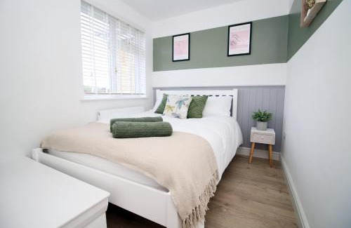 Newton St Loe House | Discover a Tranquil Escape at Countryside Gem in Bath