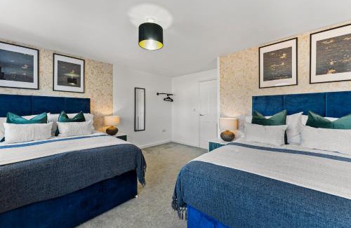 Patchway House | Spacious 4-Bed House with Parking - Perfect for Families