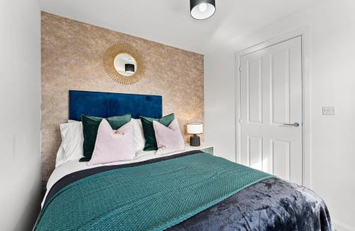 Patchway House | Spacious 4-Bed House with Parking - Perfect for Families