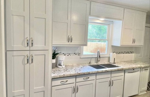 Ridgecrest House | Modern 4-Bedroom Home Near Bryan & College Station