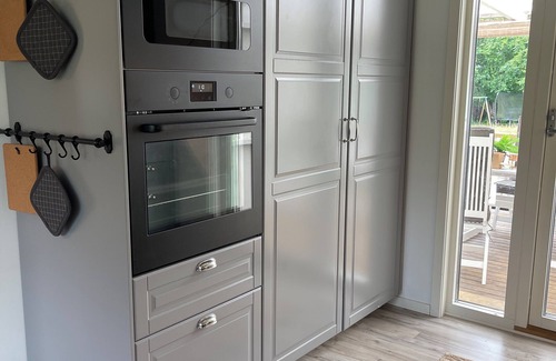 Bjarnum House | Stylish 4BR Home with Sauna