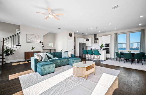 Rowlett House | Stylish 4BR Lake House