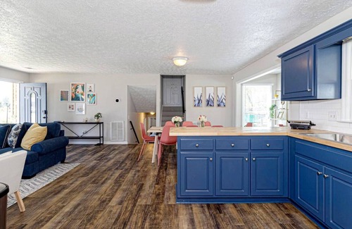 Fortson House | Gold Hummingbird: Ultimate Family Getaway with Pool