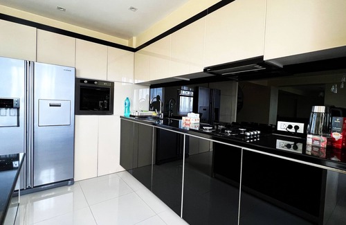 Constanta Apartment | Cozy Apartment by the Sea: Perfect for Families