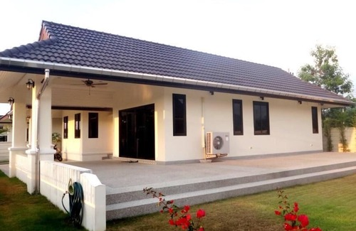 Khuekkhak House | Exclusive Oceanfront House with Pool in Tranquil Setting