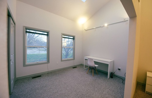 Champaign House | Elegant 3b2b Smart Ranch Home with Ocean View near UIUC