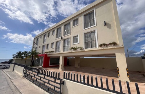 Residencial ROMANA Apartment | Palmares Suites: Family-Friendly Retreat with Spa & Kitchen