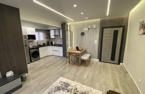 Dream Land Apartment | Modern Apartment in Dream Land, Child-Friendly Retreat