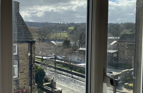 Pateley Bridge Apartment | Pet-Friendly Apartment with Rooftop Terrace - Rated 10/10