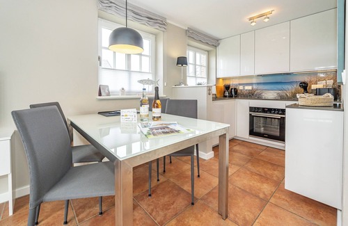 Wenningstedt-Braderup Apartment | Modern Apartment for 4 with Balcony and Pool Access