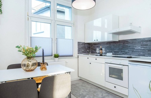 Altendorf Apartment | Stylish apartment for 4 | 10min. to the trade fair | 5min. to the city center