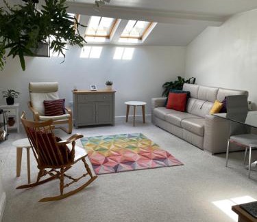 Wadsworth Apartment | Elegant Apartment in the Heart of Hebden Bridge - Rated 9.7