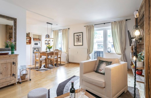 Kitzbuehel Apartment | Stylish Apartment in Central Kitzbühel