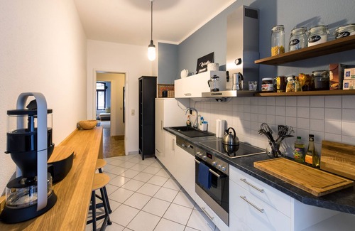 Zentrum-Nordwest Apartment | Stylish Apartment in Waldstrasse - Guest Rated 10/10