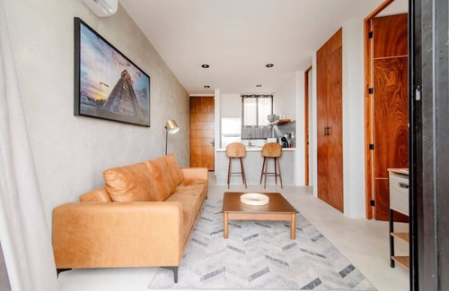Xcumpich Condo | Stylish Apartment Near Malls & Siglo XXI by LAHOS