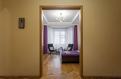 Minsk City Centre Apartment | Stylish Apartments with Breakfast and Family-Friendly Amenities