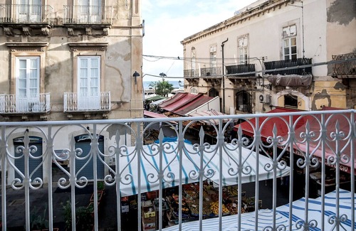 Ortigia Apartment | Elegant Apartment with Ocean View in Historic Ortigia