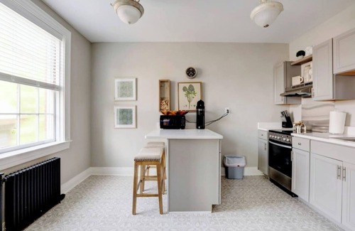 Frankfort Apartment | Stylish Apt/Amenity driven and PRIME Location