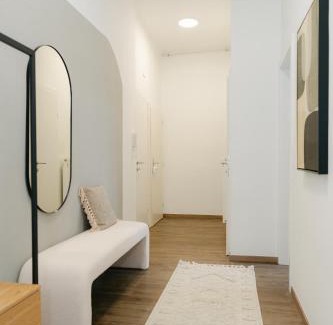 Weißgerber Apartment | Modern Apartment for 4-6, Steps from the Heart of the City