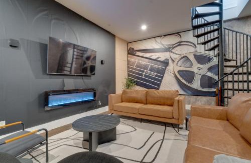 Hughes Park Lake Apartment | Stylish Apt Near Lake Travis with Entertainment